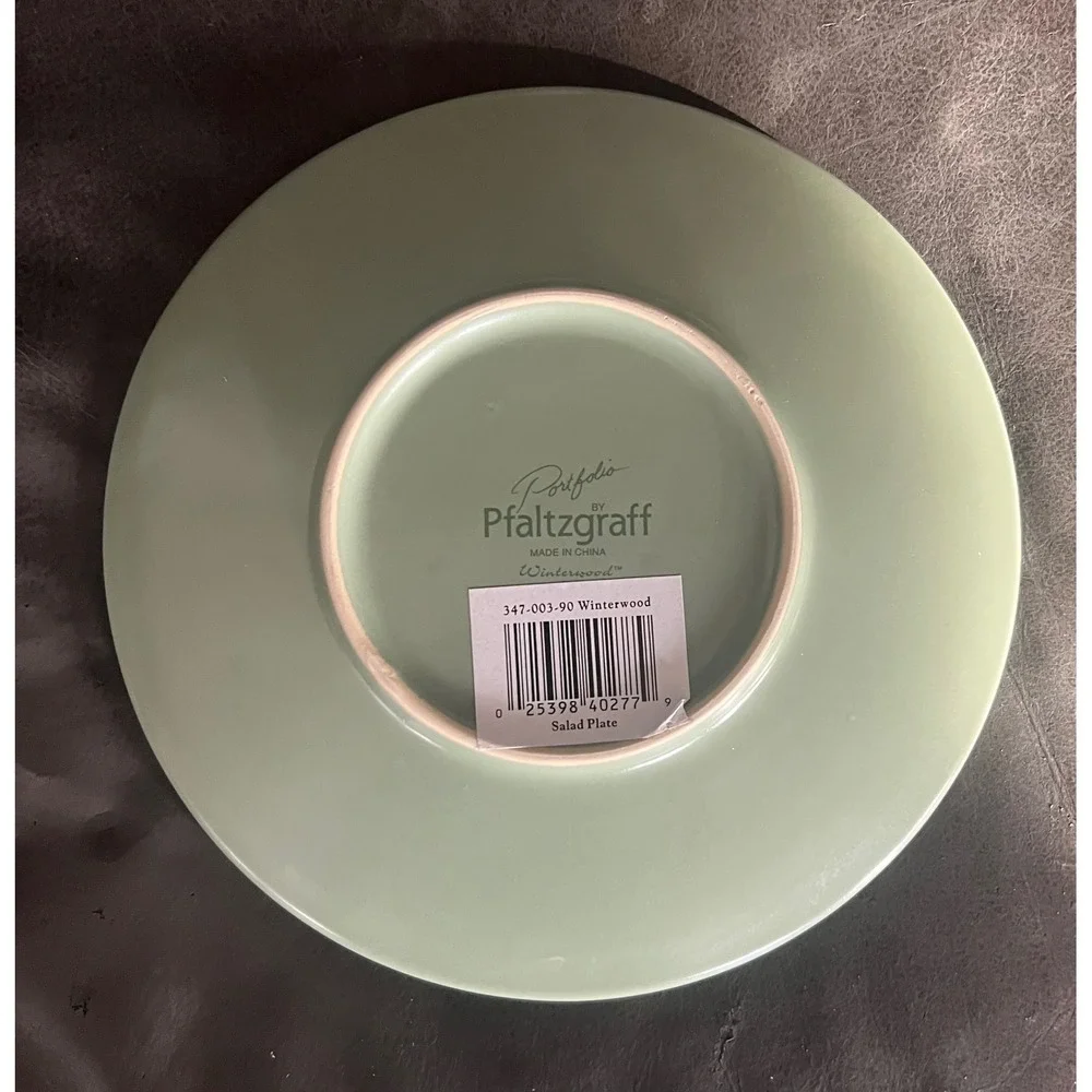 Pfaltzgraff Winterwood Chickadee Salad Plate Sage Green Winter Bird Pinecone